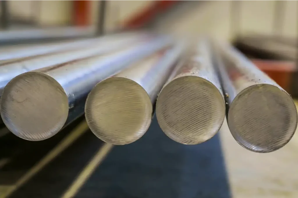 Barras Redondas de Acero Inoxidable 304 de Metales HK. Ideales para proyectos con alta demanda de precisión y resistencia a la corrosión