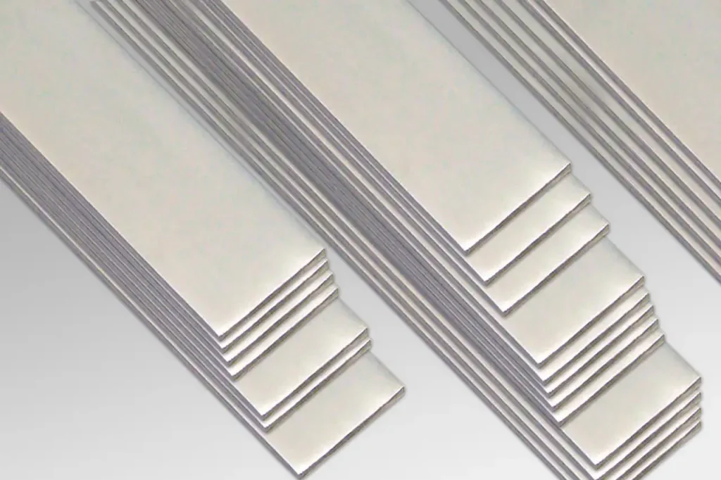 Pletinas de acero inoxidable Metales HK. Perfiles planos y resistentes